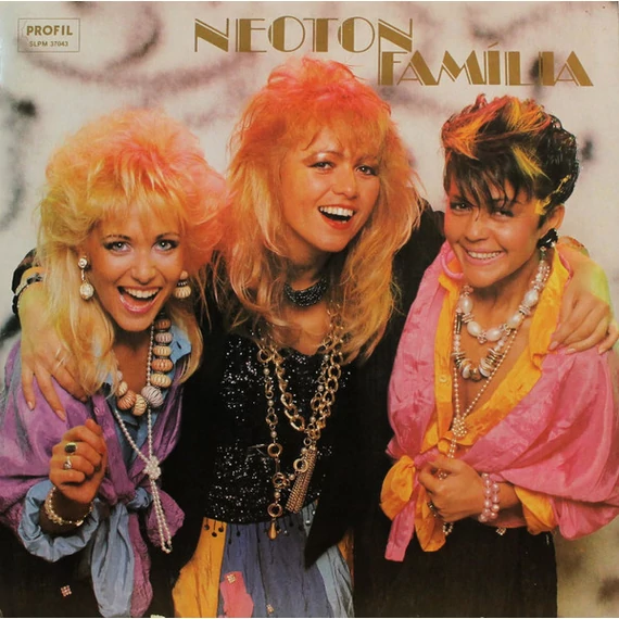 Neoton_Família-Minek_Ez_A_Cirkusz_HUN